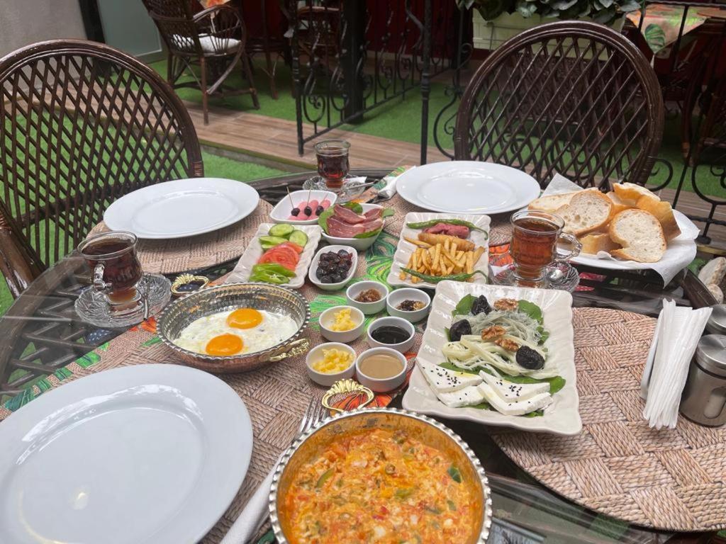 Es Moda Istanbul Bagian luar foto