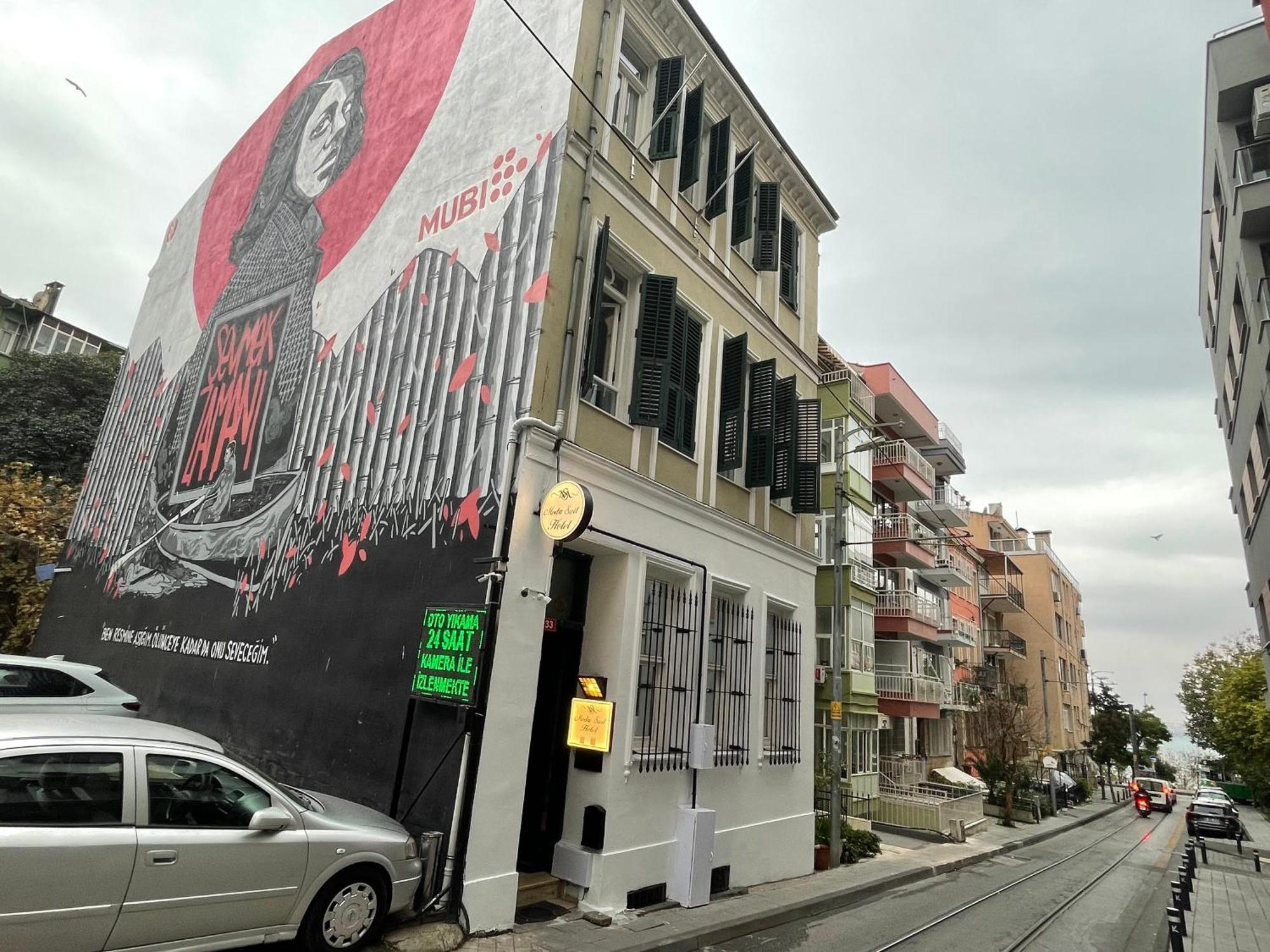 Es Moda Istanbul Bagian luar foto