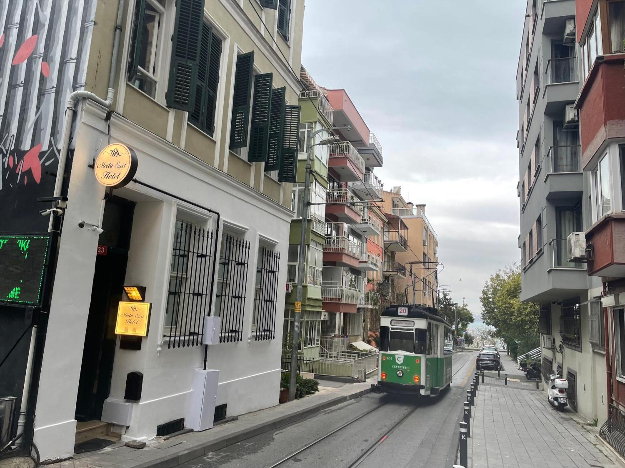 Es Moda Istanbul Bagian luar foto