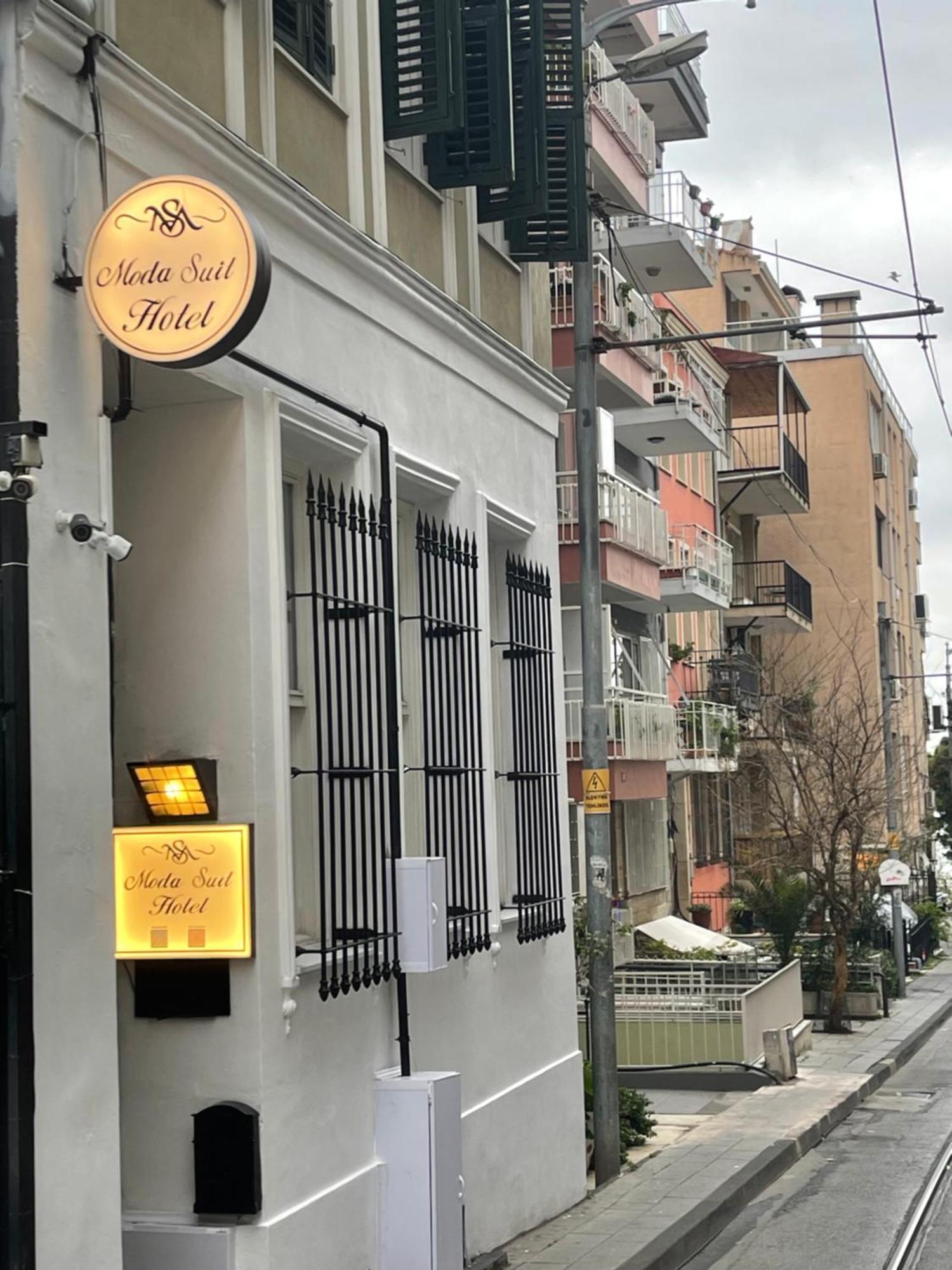 Es Moda Istanbul Bagian luar foto